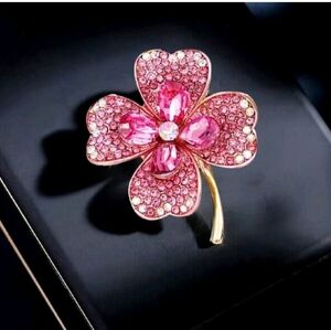 Pink Four Leaf Clover Gold Brooch Pin